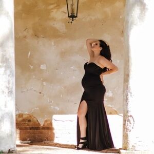 🎉Glam BumpFriendly Black Strapless Mermaid Maxi Dress with Front Slit…